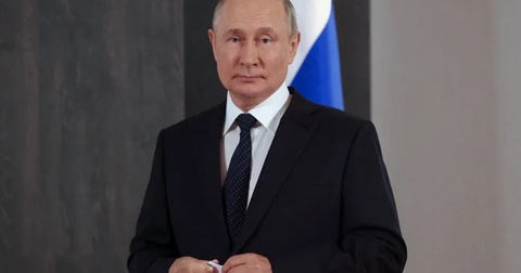 Путин поручил предусмотреть софинансирование детских спортшкол в федеральном бюджете Путин поручил предусмотреть софинансирование детских спортшкол в федеральном бюджете