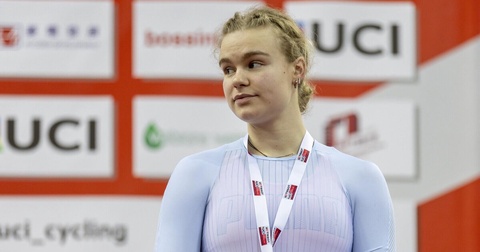 Алина Лысенко одержала победу в спринте на турнире по велотреку в Японии
