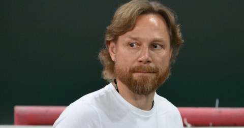 Валерий Карпин ведет переговоры с «Динамо», но рассматривает и другие предложения Валерий Карпин ведет переговоры с «Динамо», но рассматривает и другие предложения