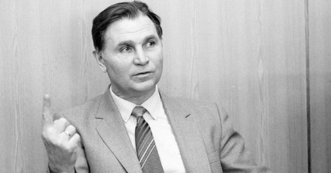 Владимир Юрзинов об уникальности Виктора Тихонова и его влиянии на хоккеистов Владимир Юрзинов об уникальности Виктора Тихонова и его влиянии на хоккеистов