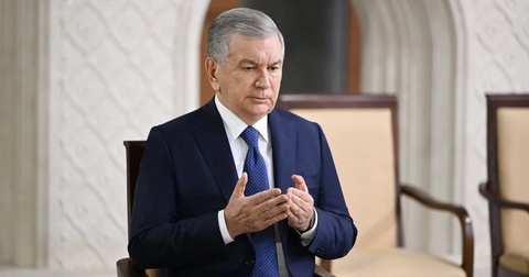 Мирзиеев поздравил сборную Узбекистана с историческим выходом на ЧМ Мирзиеев поздравил сборную Узбекистана с историческим выходом на ЧМ