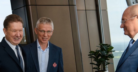 Игорь Ларионов провел встречу с руководством «Газпрома» в Лахта Центре Игорь Ларионов провел встречу с руководством «Газпрома» в Лахта Центре