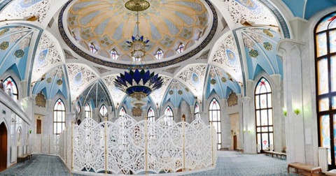 «Ак Барс» и «Салават» поздравили мусульман с Курбан-байрамом «Ак Барс» и «Салават» поздравили мусульман с Курбан-байрамом