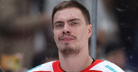 «Адмирал» заключил двухлетний контракт с Шаровым «Адмирал» заключил двухлетний контракт с Шаровым