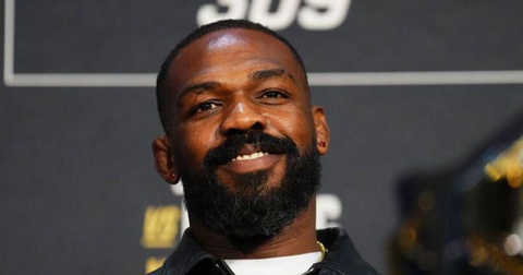 Кори Сэндхаген поддержал петицию о лишении Джонса титула чемпиона UFC Кори Сэндхаген поддержал петицию о лишении Джонса титула чемпиона UFC