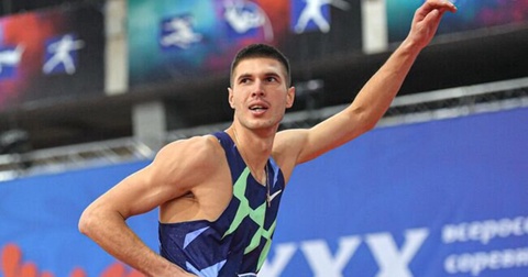 Михаил Акименко пропустил командный чемпионат России из-за травмы спины Михаил Акименко пропустил командный чемпионат России из-за травмы спины