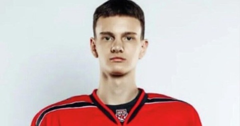 Хоккеист «Автомобилиста» 18-летний Артем Митькин оказался в коме после ДТП Хоккеист «Автомобилиста» 18-летний Артем Митькин оказался в коме после ДТП