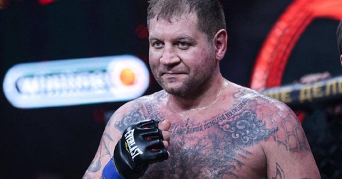 Александр Емельяненко не исключает возвращения в спорт Александр Емельяненко не исключает возвращения в спорт