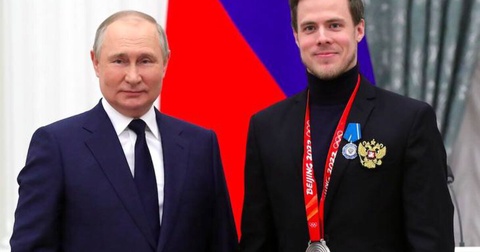 Олимпийский чемпион Никита Кацалапов поздравил с Днем России Олимпийский чемпион Никита Кацалапов поздравил с Днем России
