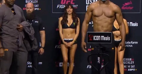 Фрэнсис Нганну заметен на церемонии взвешивания UFC, несмотря на переход в PFL Фрэнсис Нганну заметен на церемонии взвешивания UFC, несмотря на переход в PFL