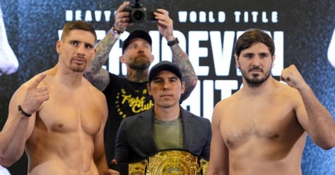 Артем Вахитов уступил Рико Верховену в поединке за титул Glory в тяжелом весе