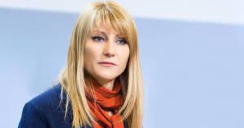 Светлана Журова обвинила Самуэльссона в прикрывательстве политикой Светлана Журова обвинила Самуэльссона в прикрывательстве политикой
