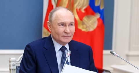 Подберезкин хотел бы прожить день в теле Путина и Роналду Подберезкин хотел бы прожить день в теле Путина и Роналду