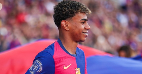 Ламин Ямаль признан лучшим правым вингером мира по версии FourFourTwo Ламин Ямаль признан лучшим правым вингером мира по версии FourFourTwo