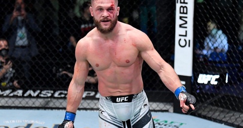 Физиев о титульных шансах Царукяна: «UFC начинают злиться, если ты упускаешь свои возможности» Физиев о титульных шансах Царукяна: «UFC начинают злиться, если ты упускаешь свои возможности»