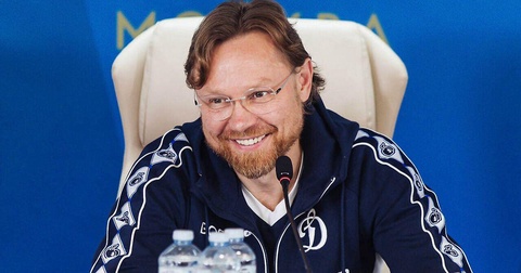 Карпин объяснил спор с Тащиным о показе матчей сборной как шутку