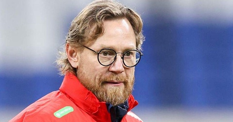 Валерий Карпин высказался против запрета мата в российском футболе Валерий Карпин высказался против запрета мата в российском футболе