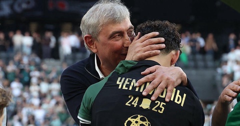 Лопырева восхищена Галицким: «Феномен! Развил родной клуб до новых высот» Лопырева восхищена Галицким: «Феномен! Развил родной клуб до новых высот»