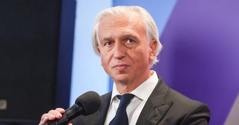 Александр Дюков прокомментировал критику в адрес госкорпораций и трат на футбол Александр Дюков прокомментировал критику в адрес госкорпораций и трат на футбол