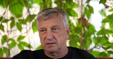 Дмитрий Кузнецов раскрыл ежемесячные расходы: «На питание уходит 20 тысяч рублей, на коммунальные услуги, телефоны и интернет – тоже 20» Дмитрий Кузнецов раскрыл ежемесячные расходы: «На питание уходит 20 тысяч рублей, на коммунальные услуги, телефоны и интернет – тоже 20»