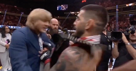 Топурия разразился эмоциональной перепалкой с Пимблеттом на UFC 317 Топурия разразился эмоциональной перепалкой с Пимблеттом на UFC 317